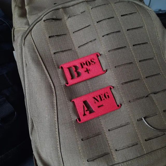 Tag Tipo Sanguíneo para Sistema Molle Tático Acampamento Mochila Socorro Emergência - Foto 2