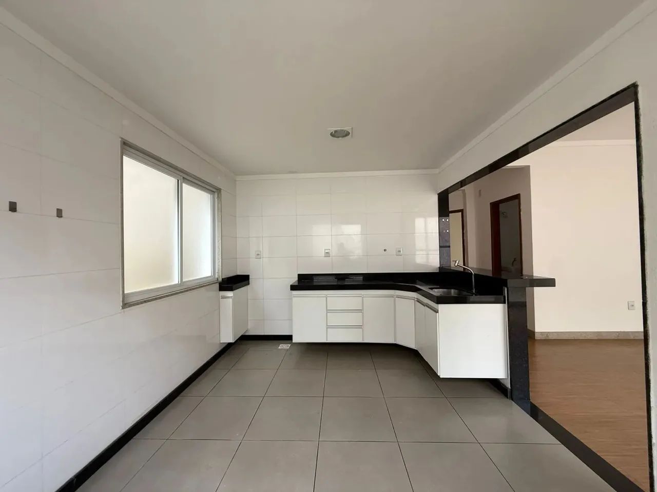 Imóvel para aluguel possui 105 metros quadrados com 2 quartos em Nova Era - Juiz de Fora - - Foto 5