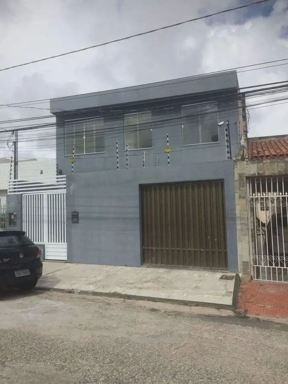 Comercial para locação em rua pública, 200m², 6 quartos, 1 banheiros, GETÚLIO VARGAS, Arac