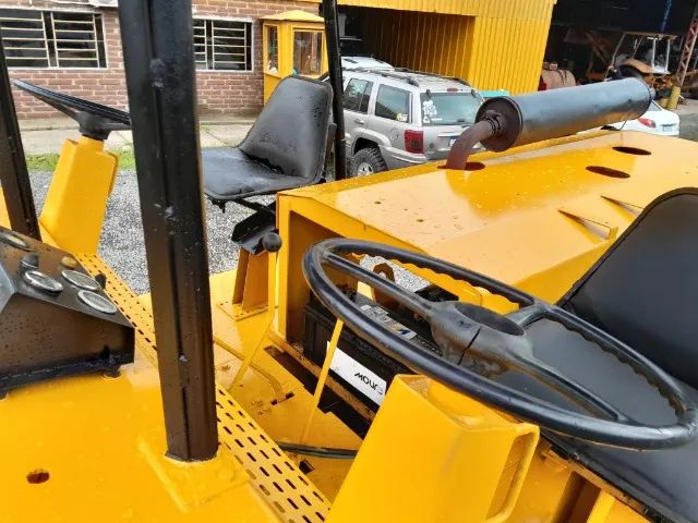 Rolocompacatdor muller Vap70 ano 1981 pé carneiro - Foto 6