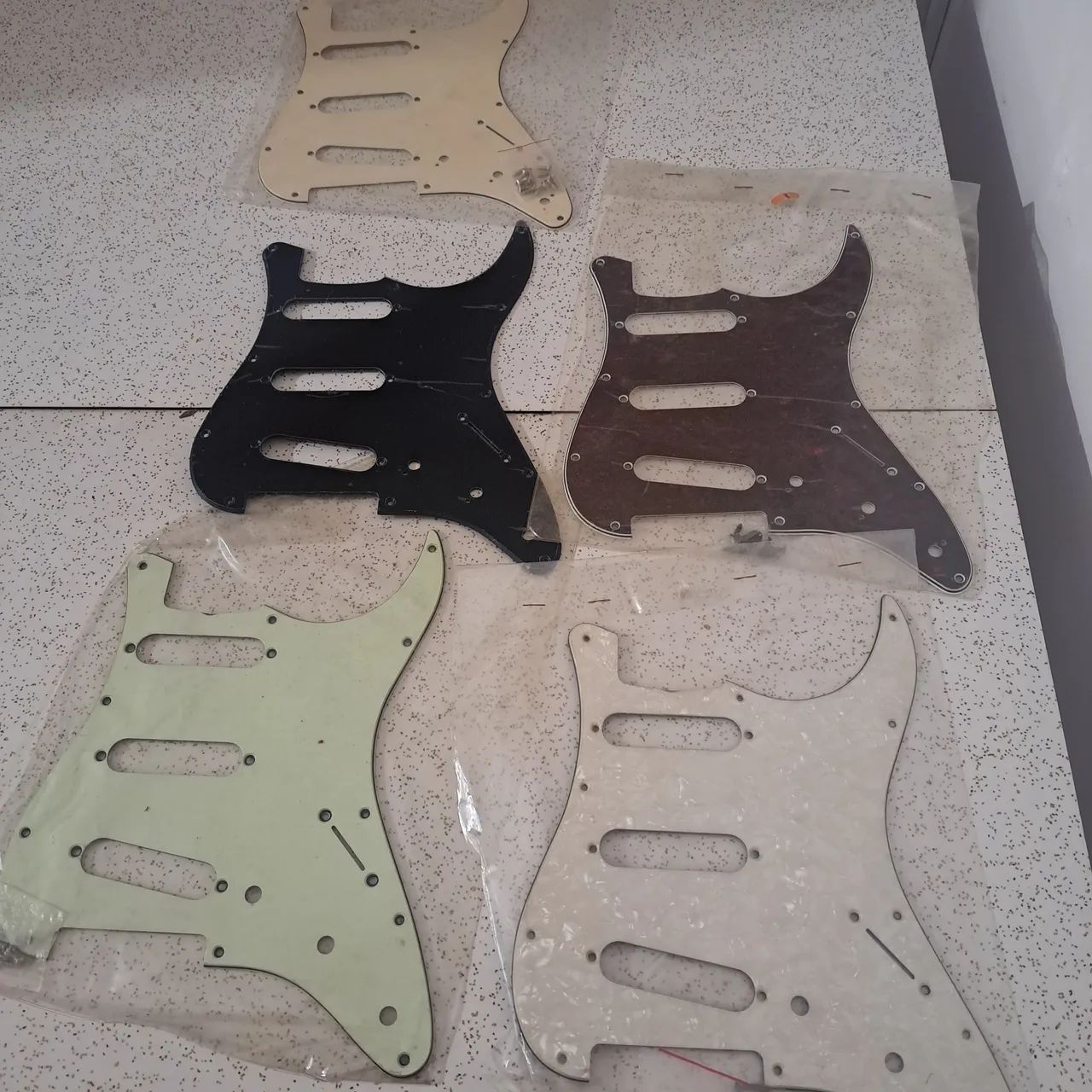 Escudo Strato SSS 