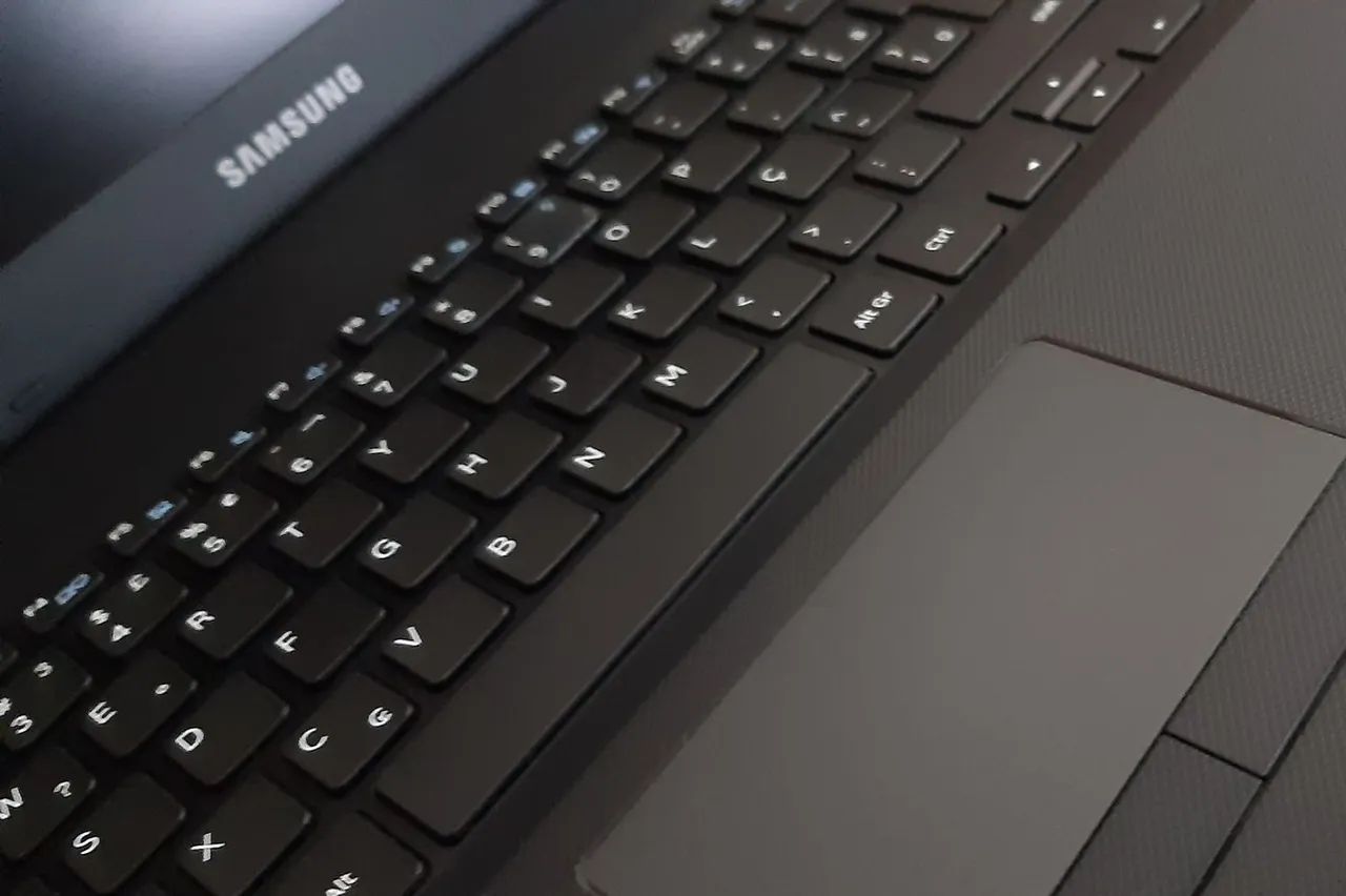 Notebook Samsung Core i3 6°Ger Ddr4 120SSD Tela15,6 Conservado Aceito Cartão  - Foto 3