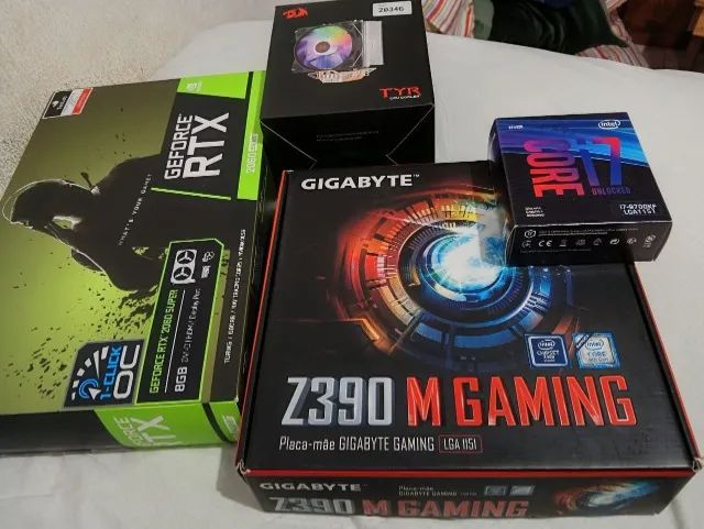 Kit INTEL I7 9700 c/Air Coller+ 32 GB  DDR4 + Placa Mãe Gigabyte + Placa vídeo 2600 sup 26