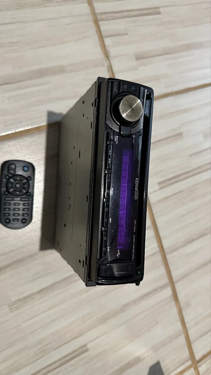 Rádio automotivo 