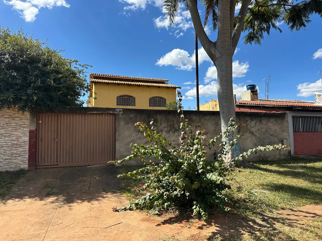 Aluguel casa no setor Sul