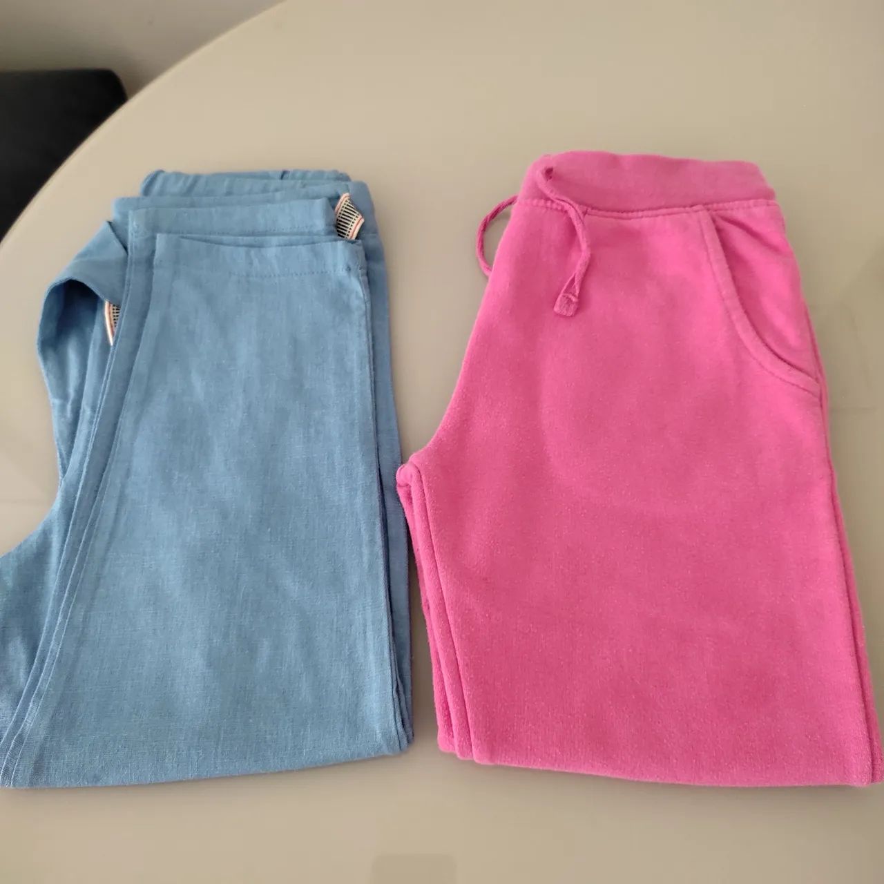 Calça e camiseta short 