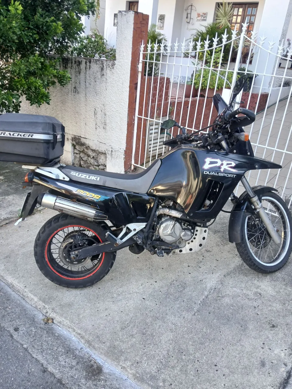Suzuki DR 800 S