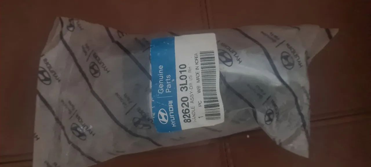 Maçaneta interna traseira direita azera 05/09 826203L010 - Foto 2