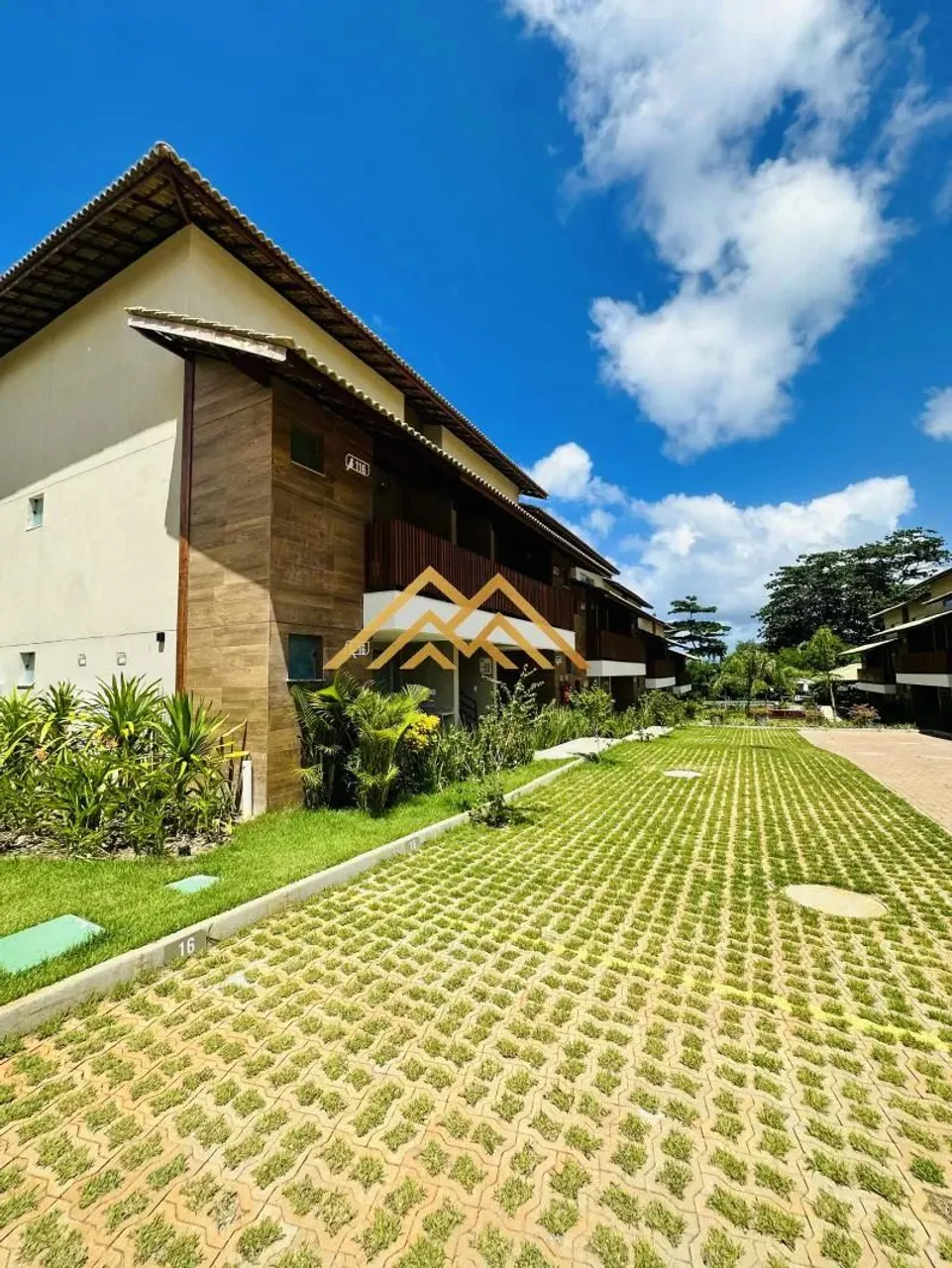 Apartamento com 2 quartos, 66m², à venda em Camaçari, Guarajuba (Monte Gordo)