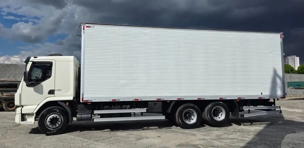 Volvo VM 270 2020  Bau - Foto 2
