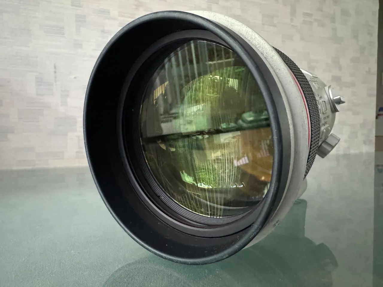 Canon EF 300mm f/2.8 L - Impecável | Conservação Excepcional