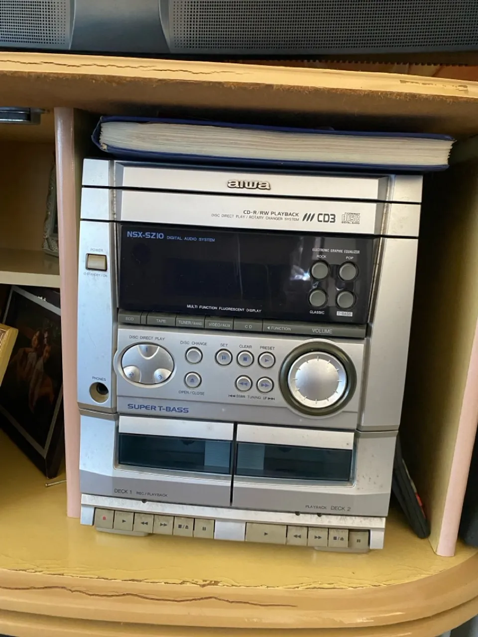 CD3 com toca fitas e rádio