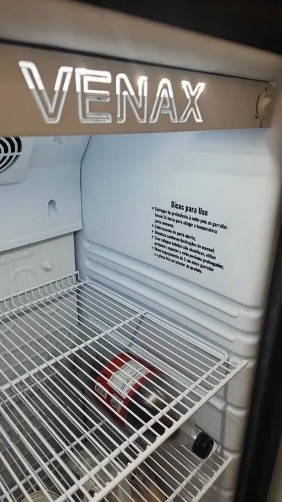 Expositora de Bebidas Preto fosco (220v) - Foto 3