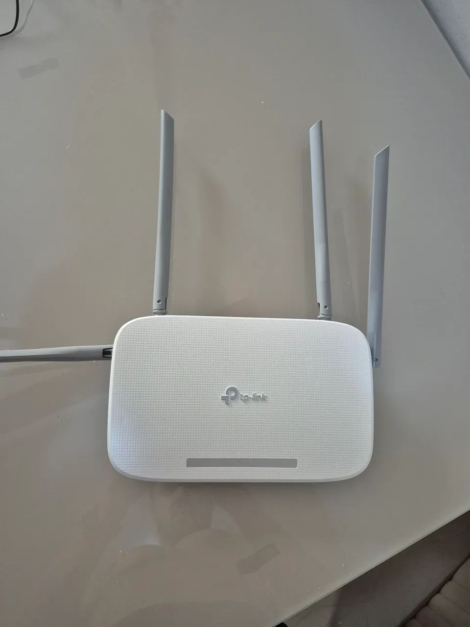 ROTEADOR WIRELESS TP LINK MODELO EC220-G5