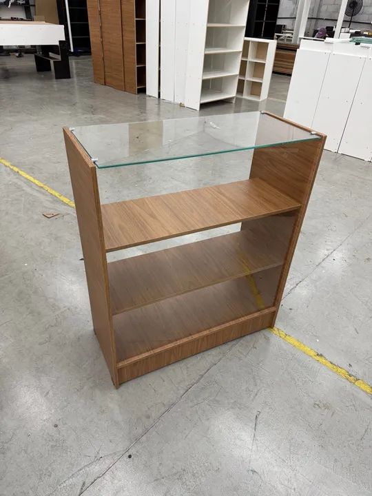 Balcão Vitrine de Loja c/ 3 Prateleiras MDF - Foto 2