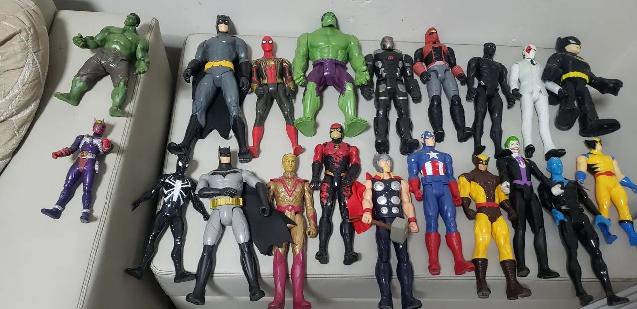 Lote 20 boneco 