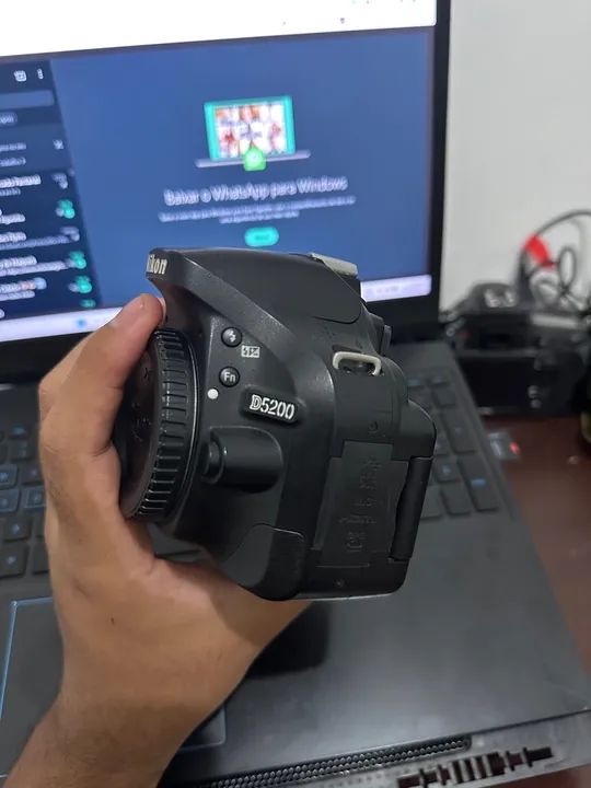 VENDO NIKON D5200 - APENAS CORPO