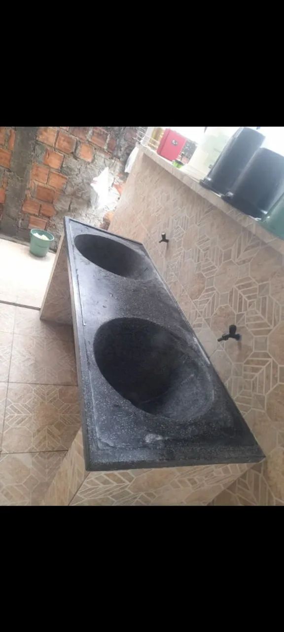 Tanques de lavagem de roupas *. *