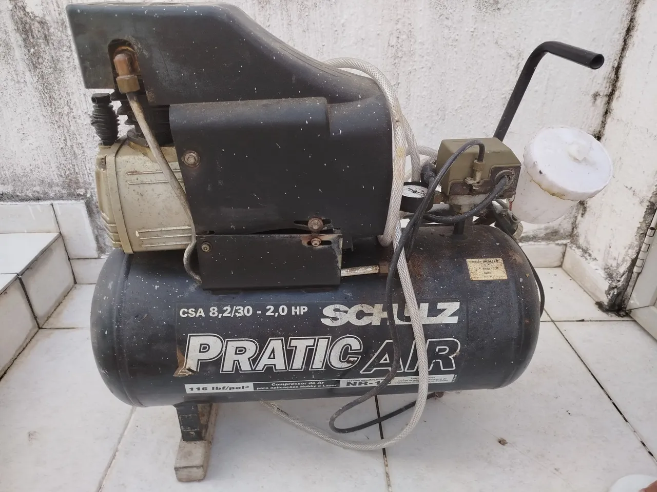 Compressor de Ar Schulz Pratic Air 8,2/30 2,0 HP