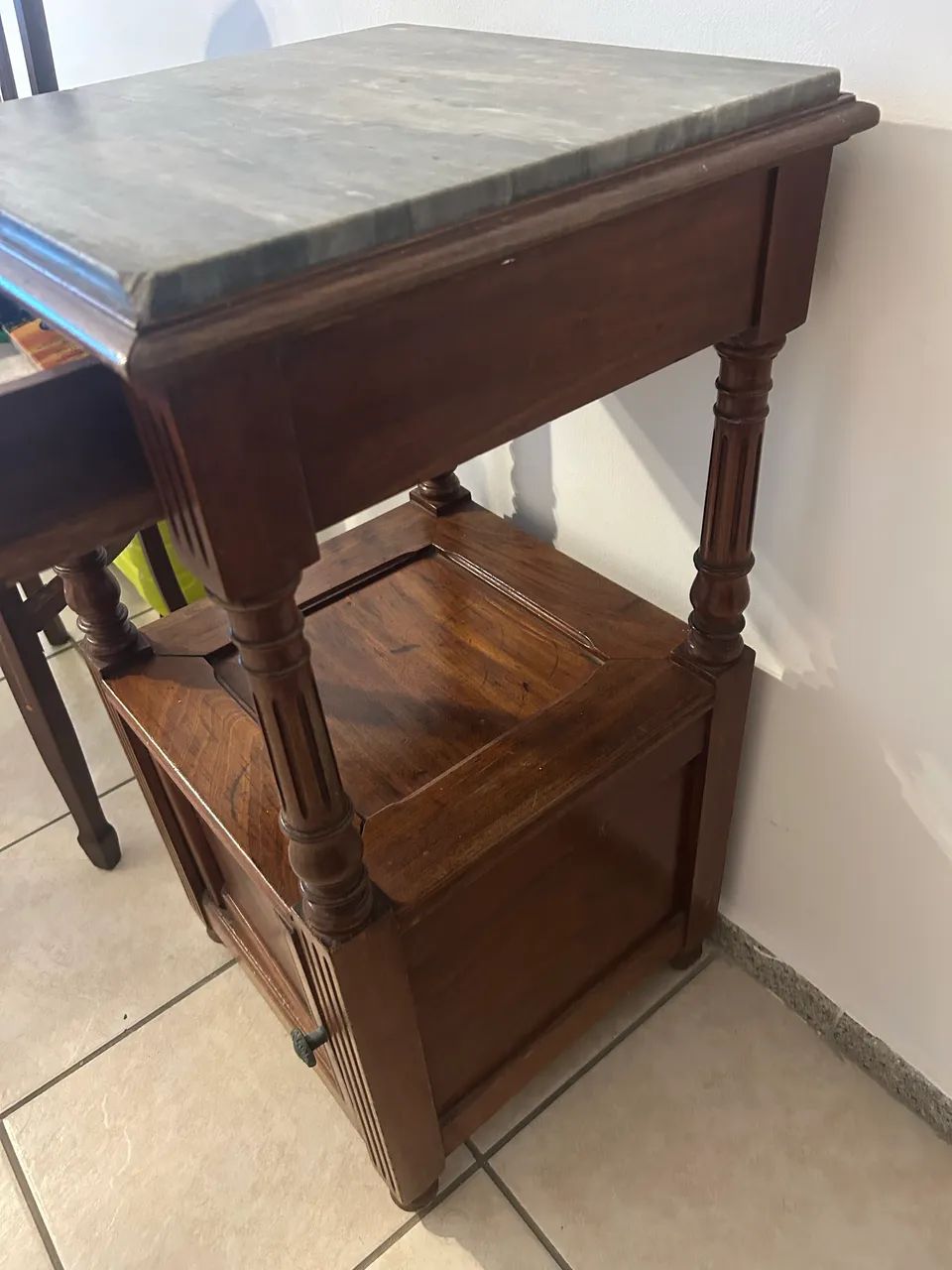 Criado mudo antigo  - Foto 3