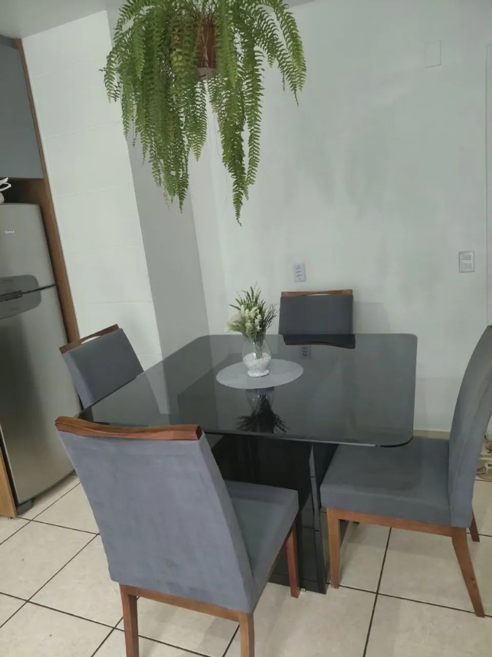 Mesa em excelente estado 