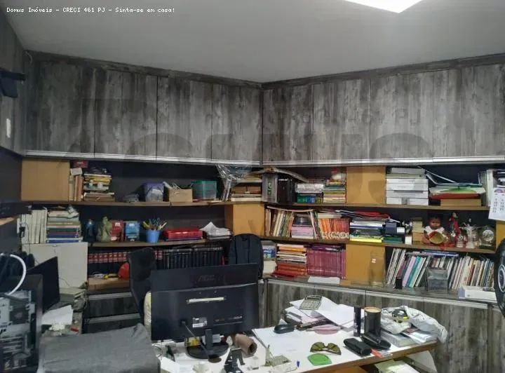 Casa no Bairro Coroa do Meio - 4 Quartos, 4 Banheiros e 5 Garagens - Foto 4