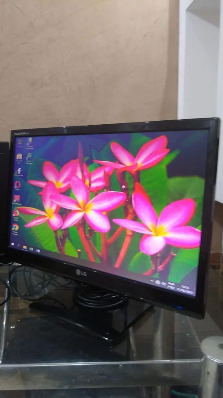 Monitor LG de LED 20 polegadas com adaptador HDMI. Parcelo cartão  - Foto 3