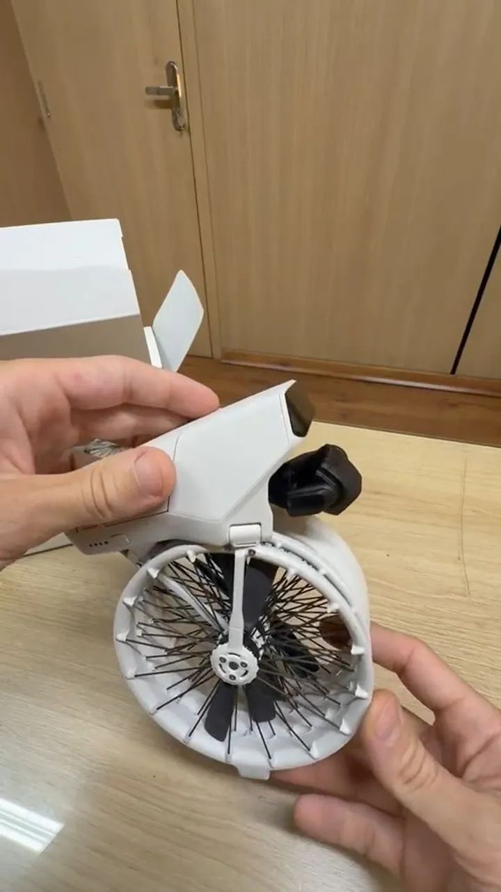 Drone dji flip Kit com tela no controle. - Foto 3
