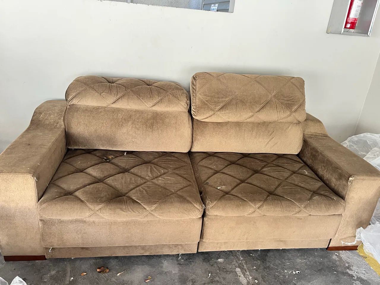 Sofá retrátil 4 lugares 