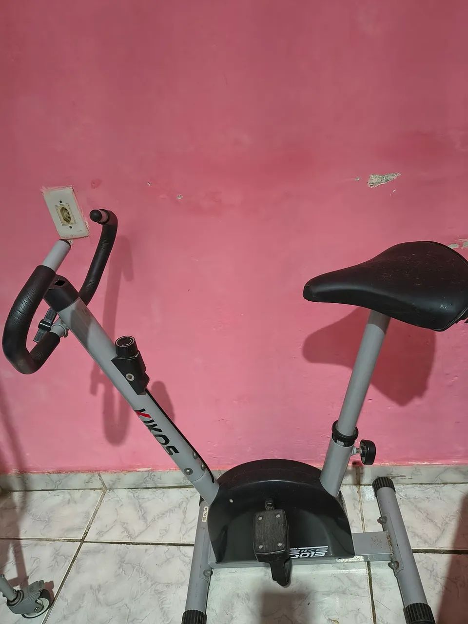 Bicicleta ergométrica conservada era300 agora 250 - Foto 4