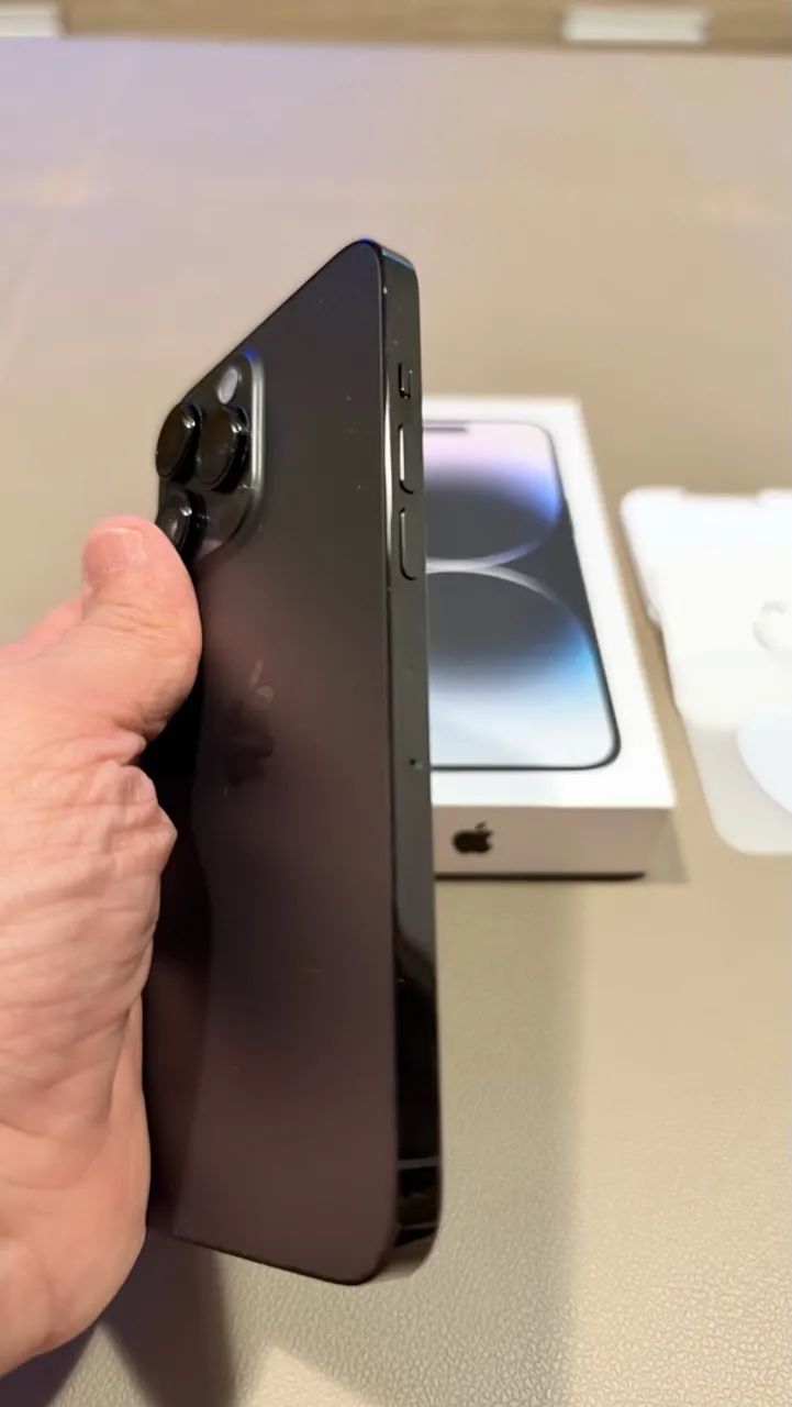 iPhone 14 Pro Max 256gb sem nenhum arranhão - Foto 2