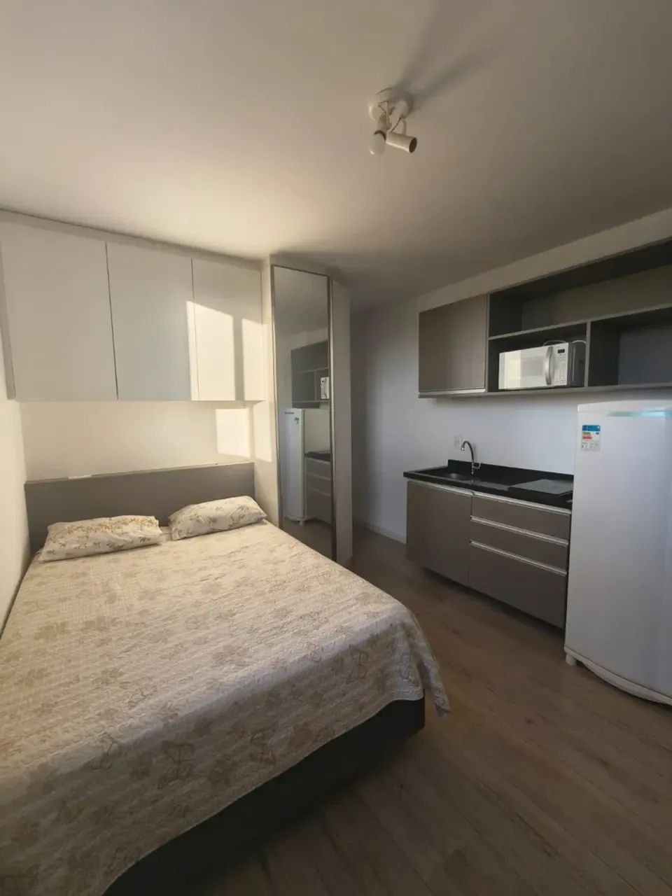 Studio Mobiliado Para Locação Próximo a PUC - Foto 5