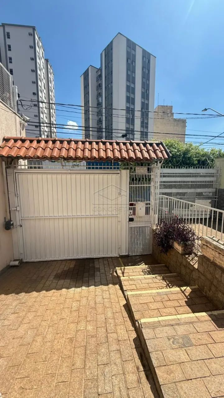 Imóvel com potencial comercial e residencial próximo a Nações Unidas
