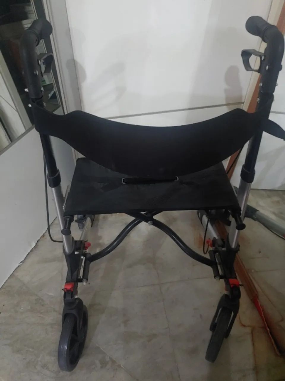 Andador para idosos - Foto 5