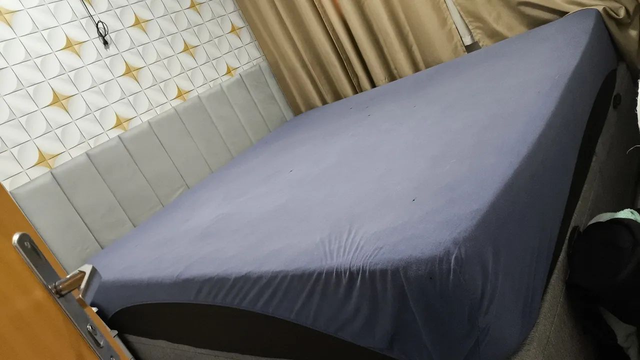 Vendo cama king mais baú semi novo - Foto 2