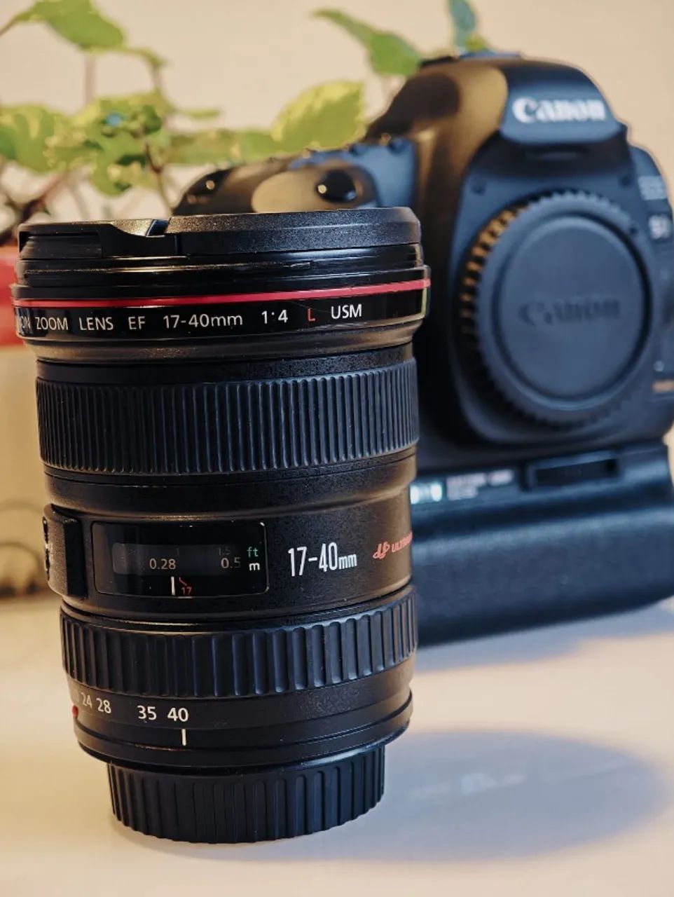 Lente Canon EF 17-40mm 1:4  L USM