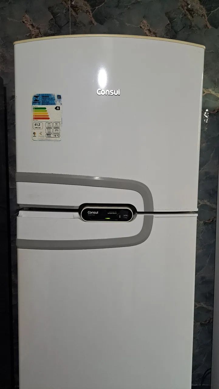 Geladeira Cônsul Semi Nova 