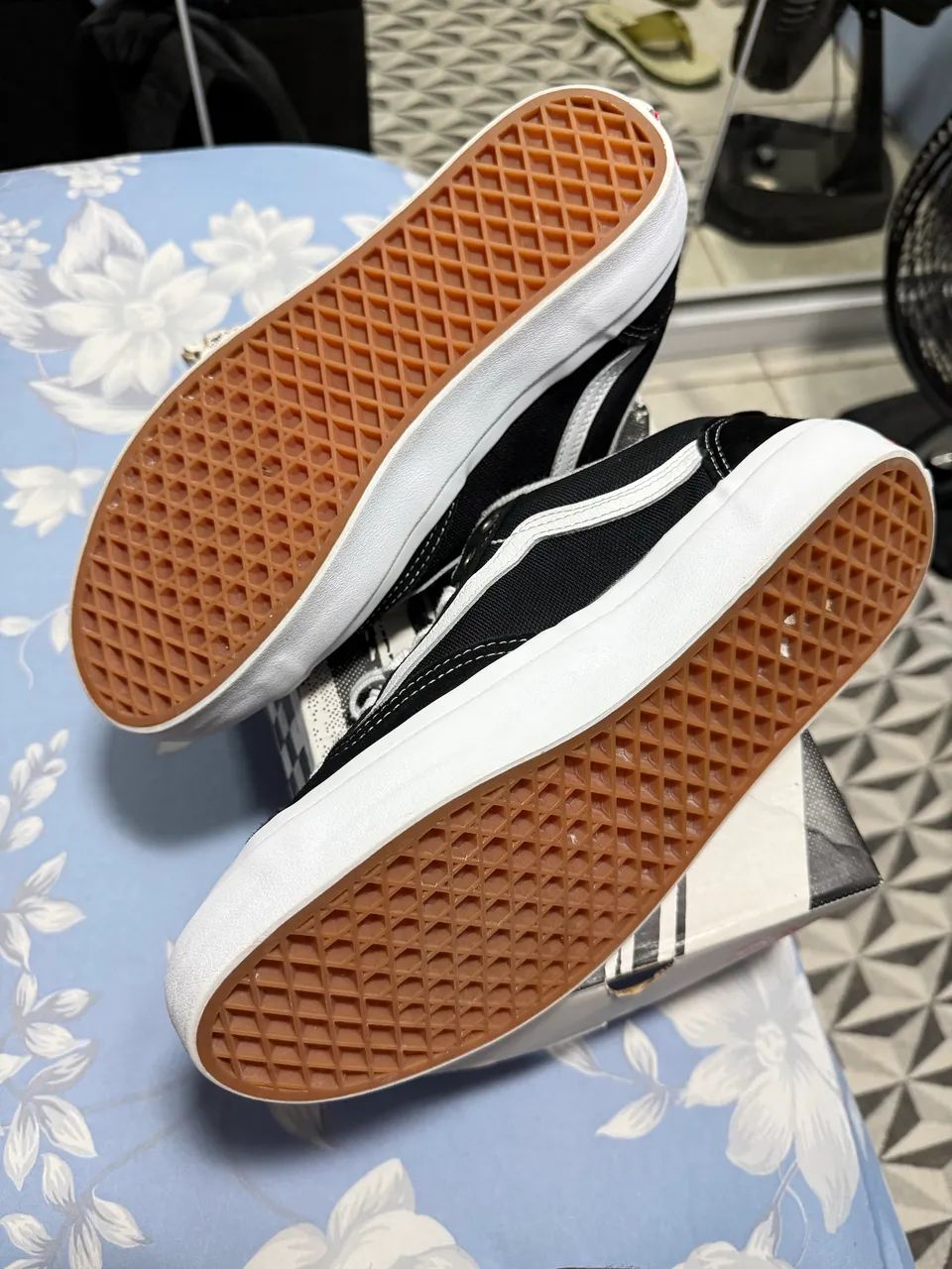 Tênis Vans Old Skool 36+ Preto e Branco  - Foto 2