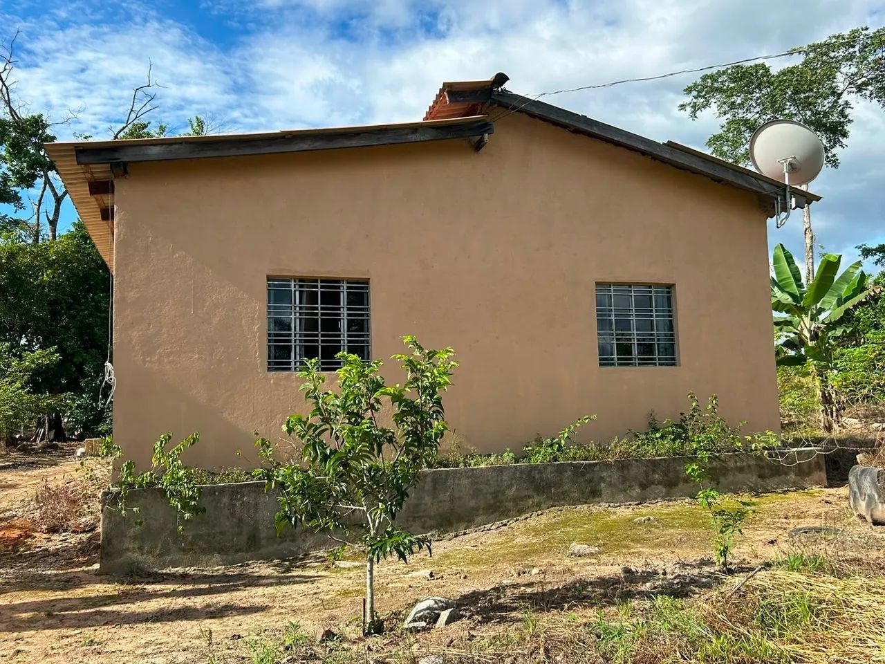 VENDE-SE CHÁCARA COM CASA SEDE NA VICINAL CHÁCARA DO PESQUEIRO EM RORAINOPOLIS - Foto 2