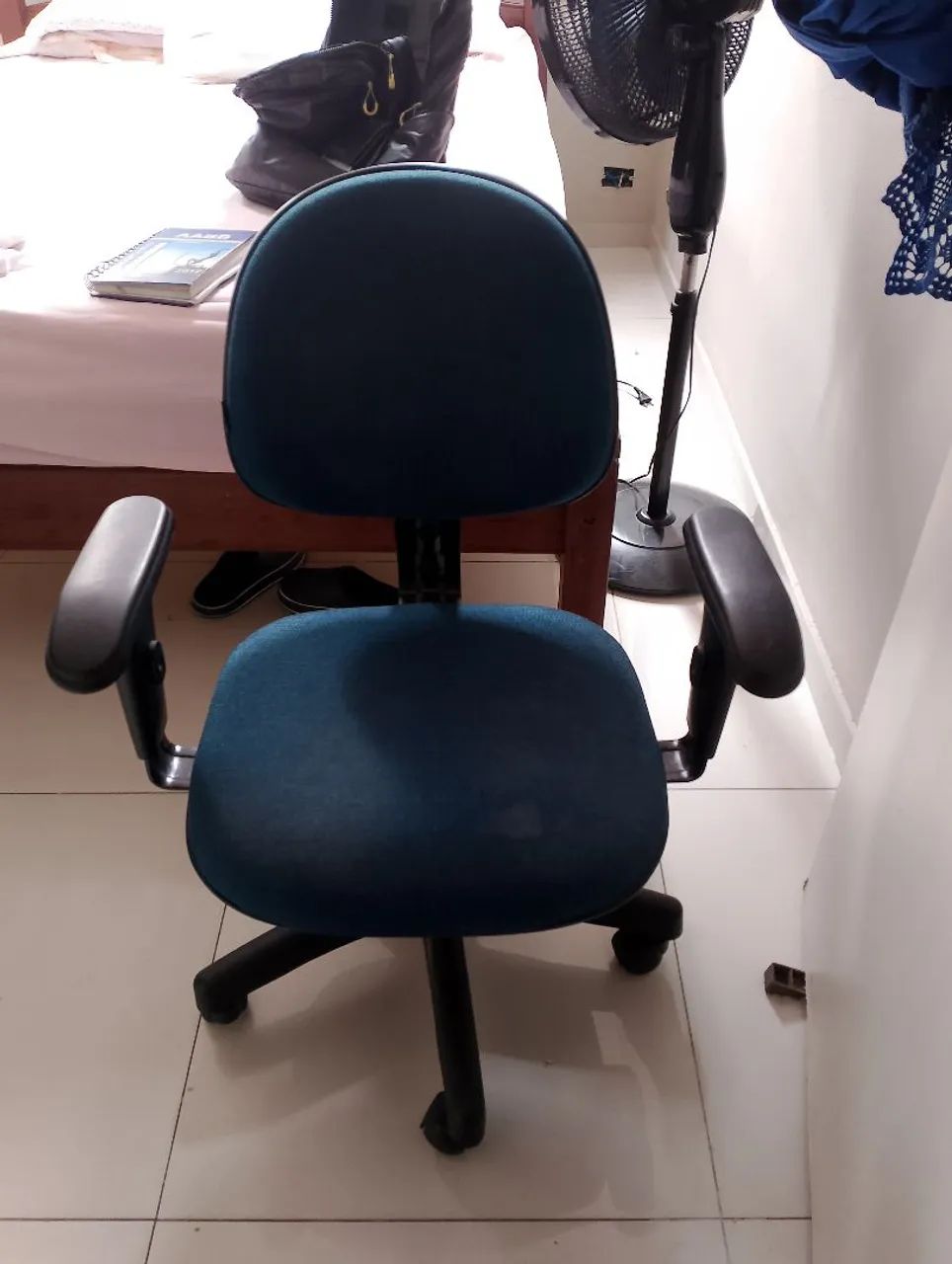 CADEIRA GIRATÓRIA  - Foto 2