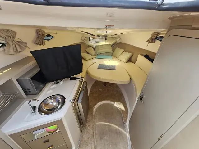 Lancha Focker 333 Gt Motor Mercruiser 4.5 250hp B3 Encalhe - Foto 3