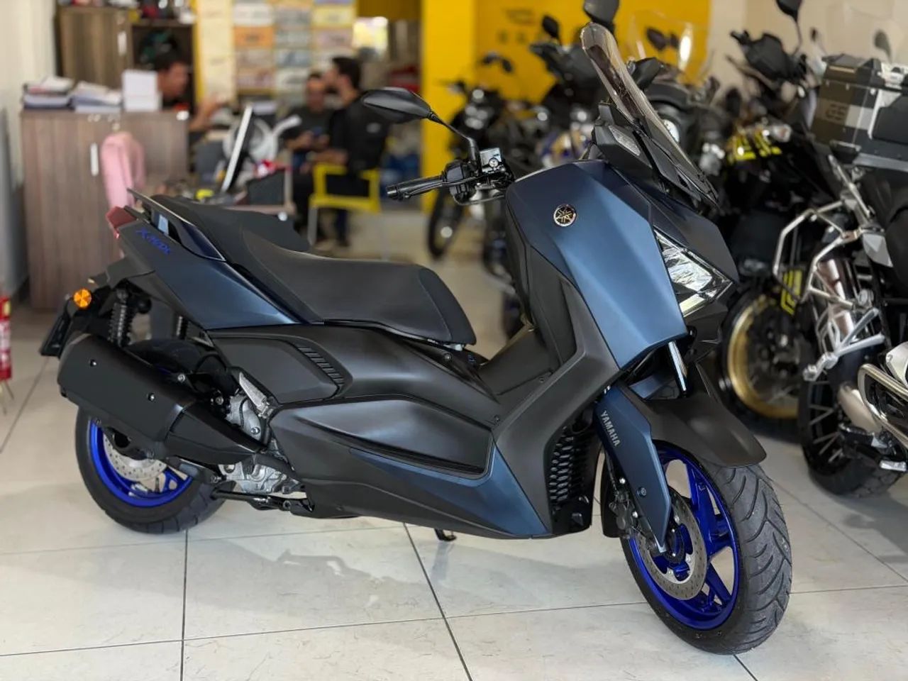 YAMAHA XMAX 250 CONNECTED