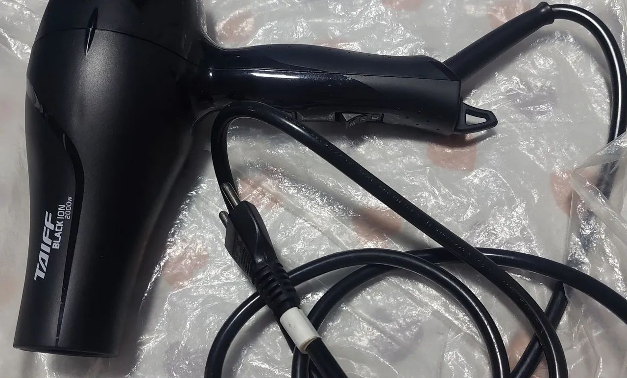 Secador TAIFF profissional Black Íon 2000w  - Foto 2