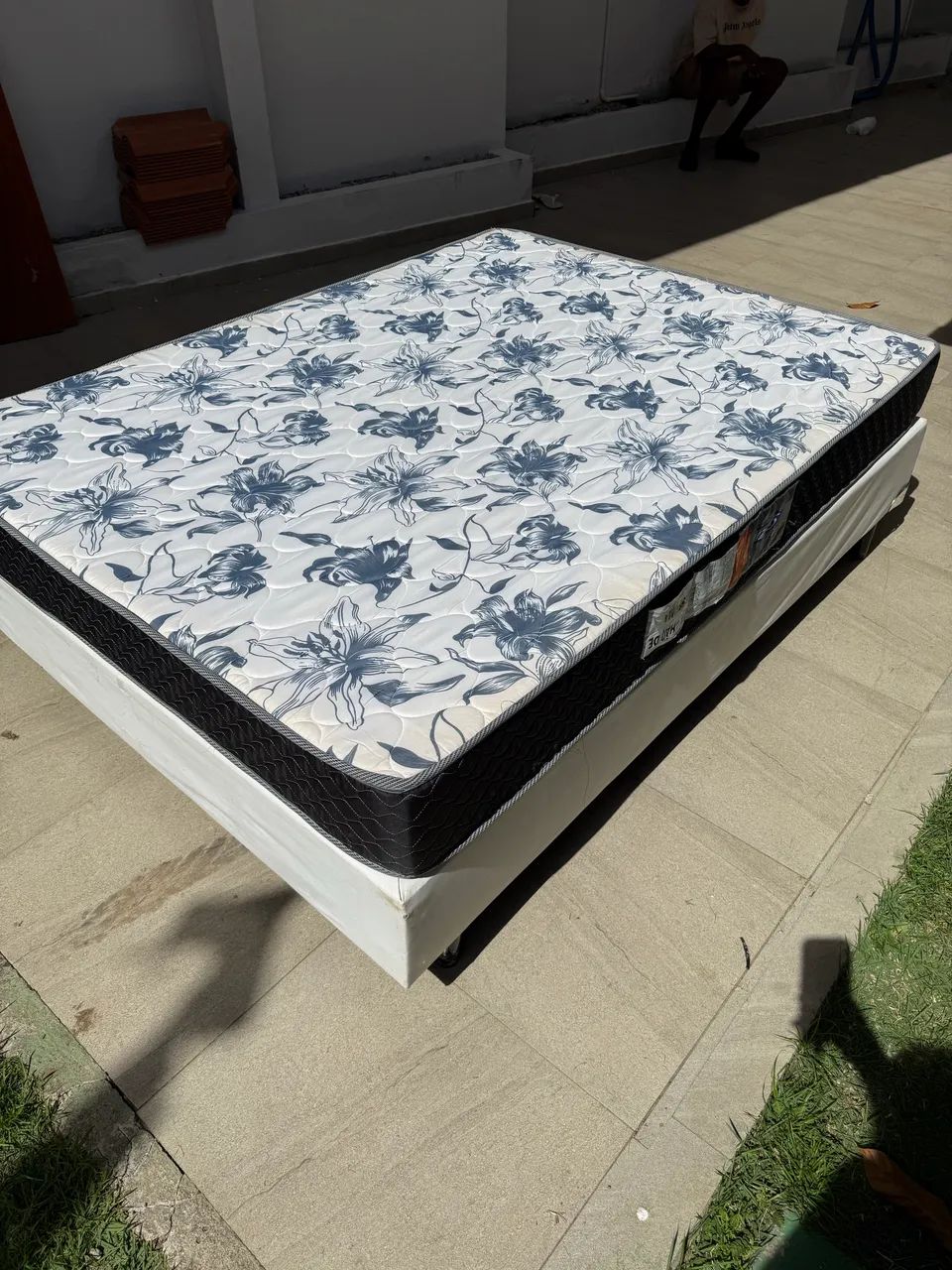 Cama casal com colchão 