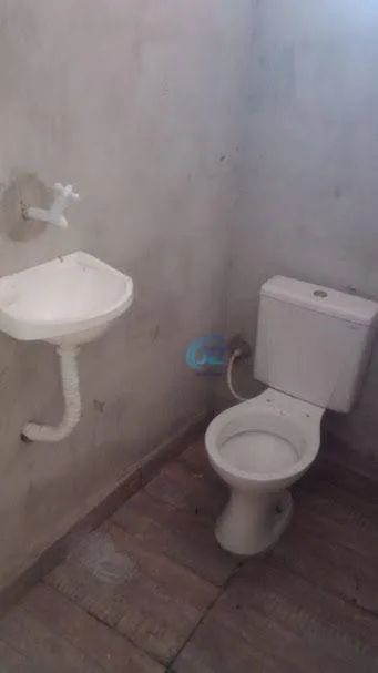 Renda Garantida! 4 Kitnets + 2 Casas no Mesmo Terreno - Foto 2