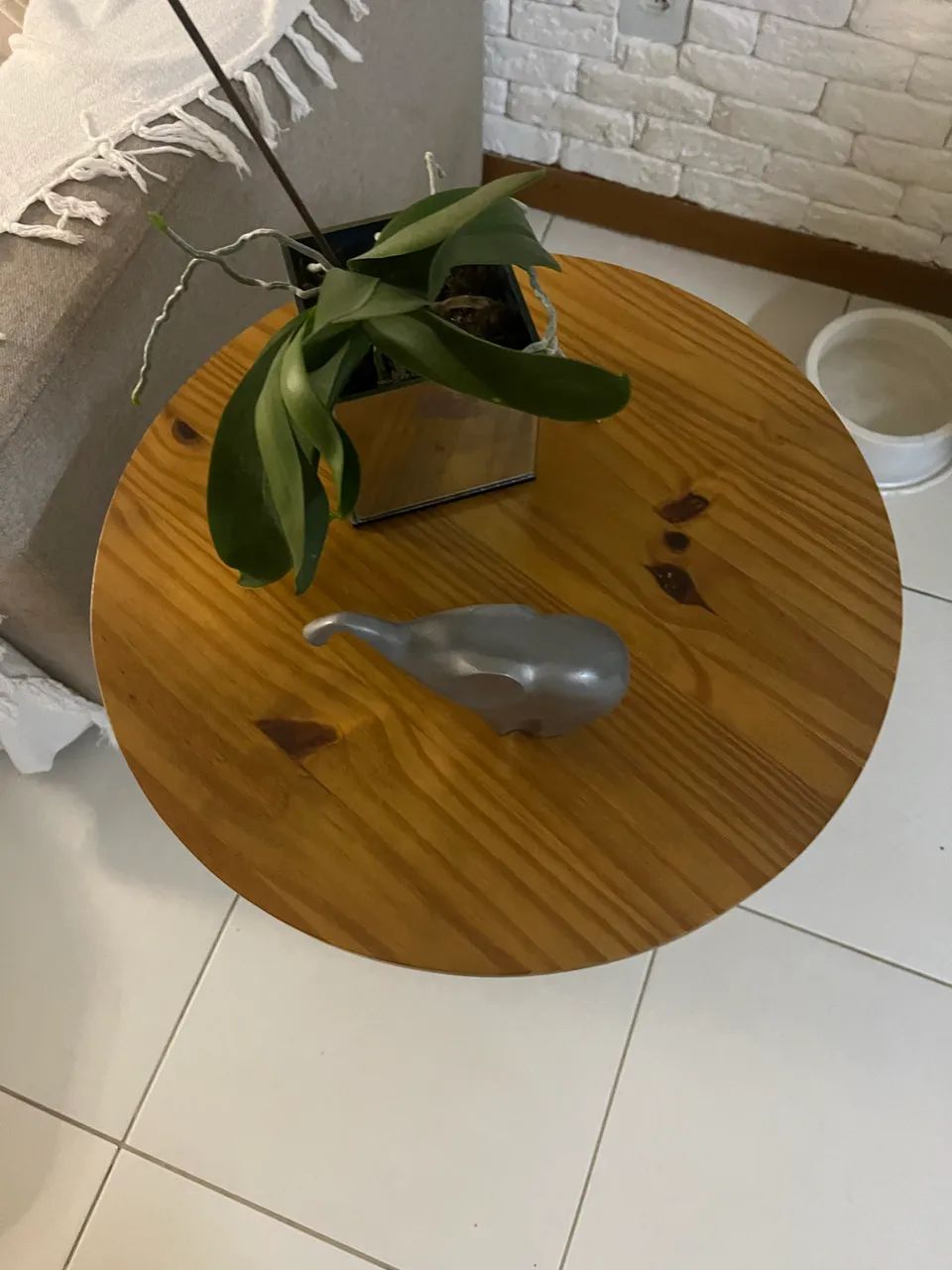 Mesa de canto para sala de estar 