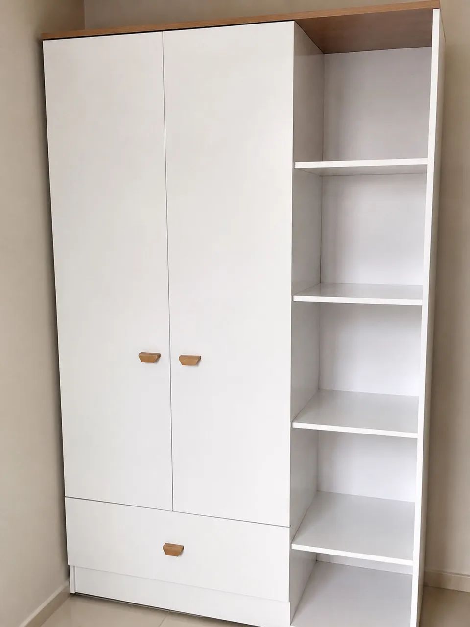 GUARDA ROUPA INFANTIL