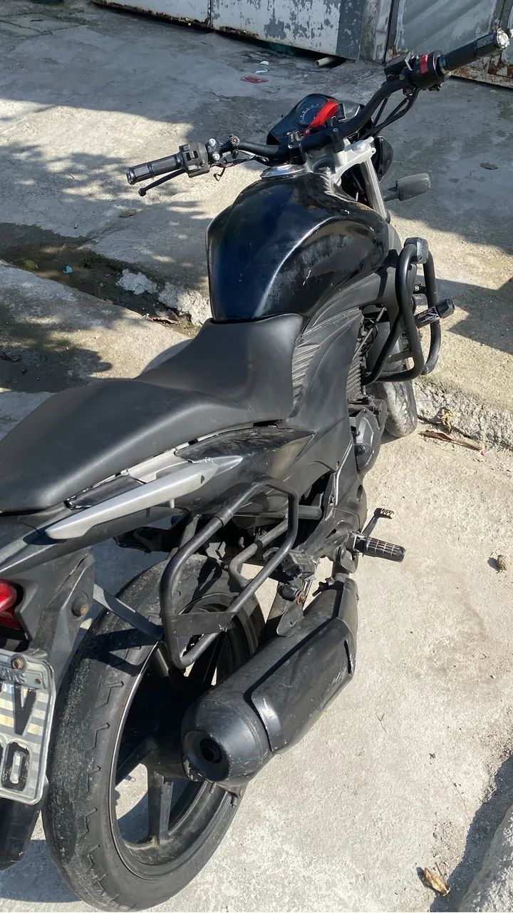 CB 300  2011  - Foto 4