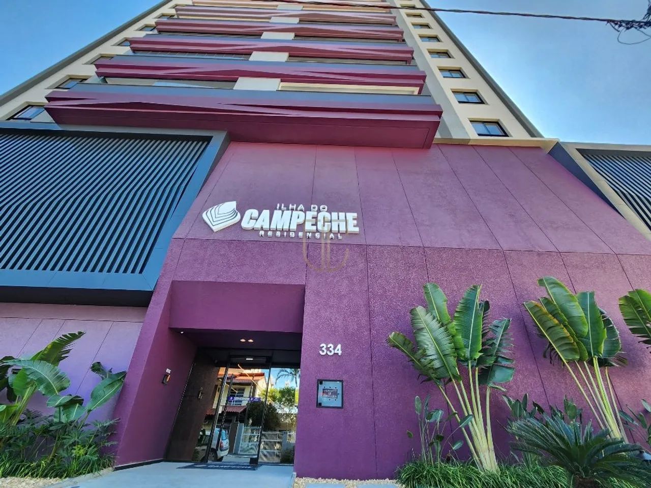 Apartamento com 2 suítes no centro em Navegantes