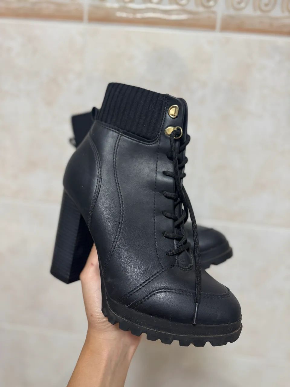 BOTA SALTO VIZZANO N 37